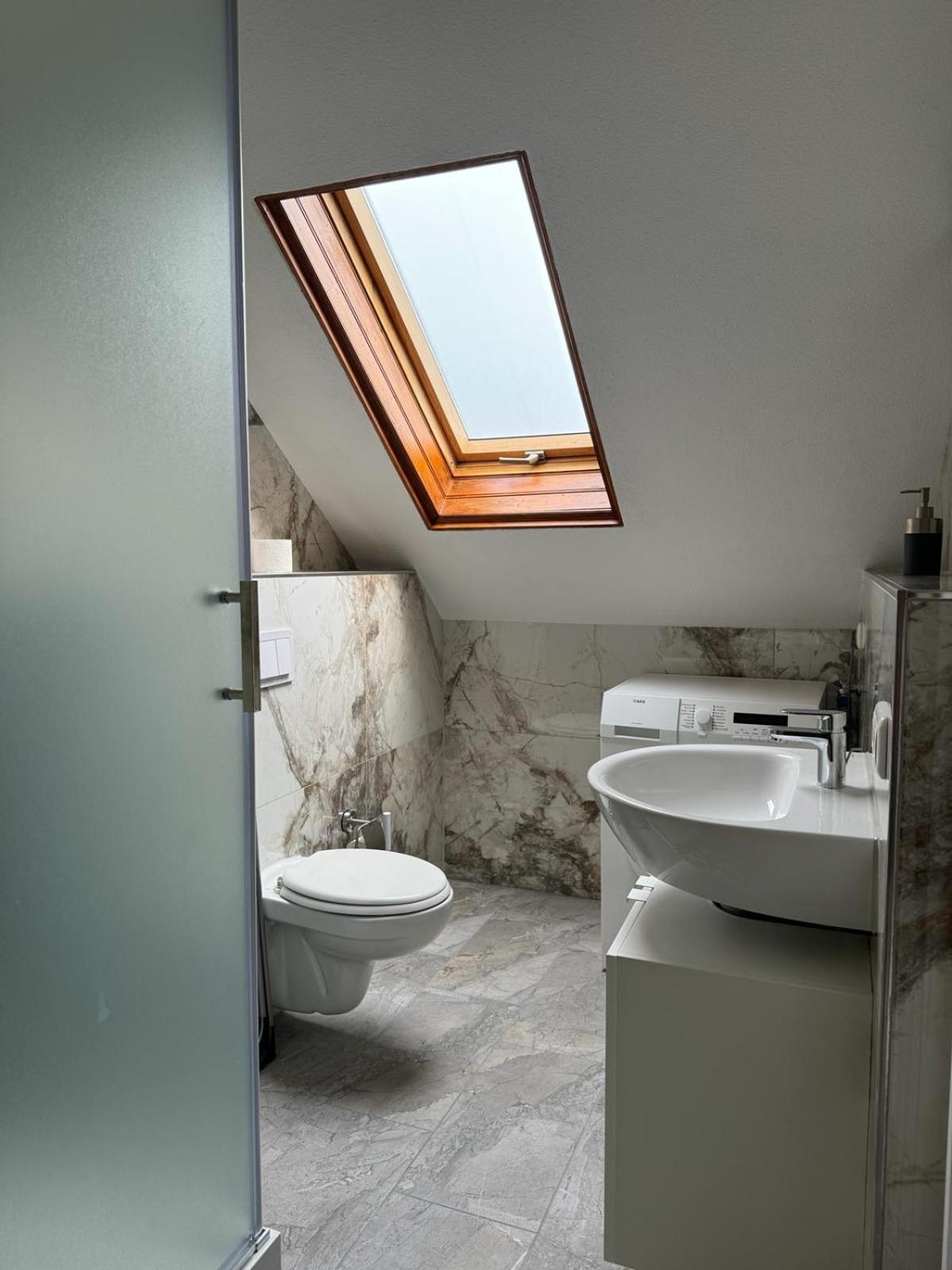 Moderne Wohnung In Eutritzsch Lipsia Esterno foto